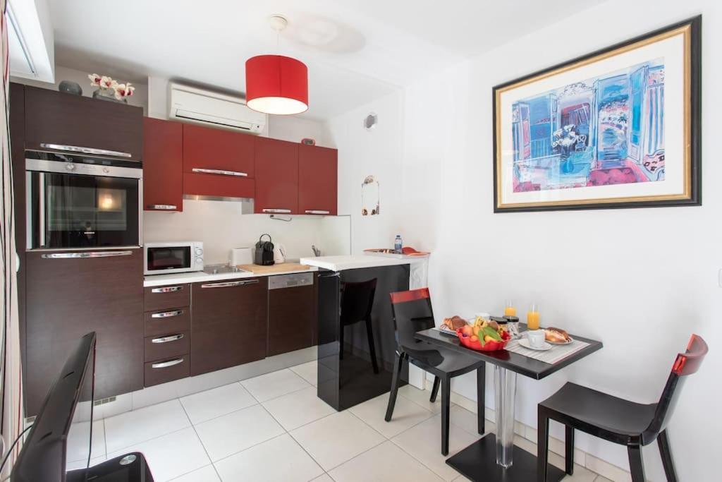 ניס L18 Central Parking Terrace Ac 10Mins Walk To Beaches מראה חיצוני תמונה